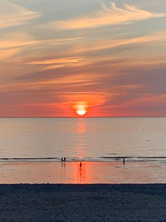 Le Phare De Cati Lägenhet Mers-les-Bains Exteriör bild