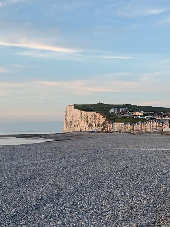 Le Phare De Cati Lägenhet Mers-les-Bains Exteriör bild